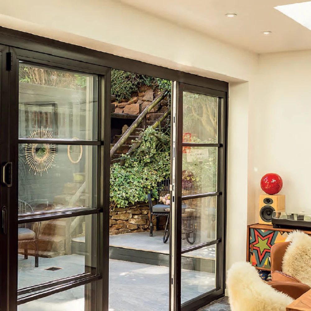 Aluminium heritage bi-fold doors in traditional style