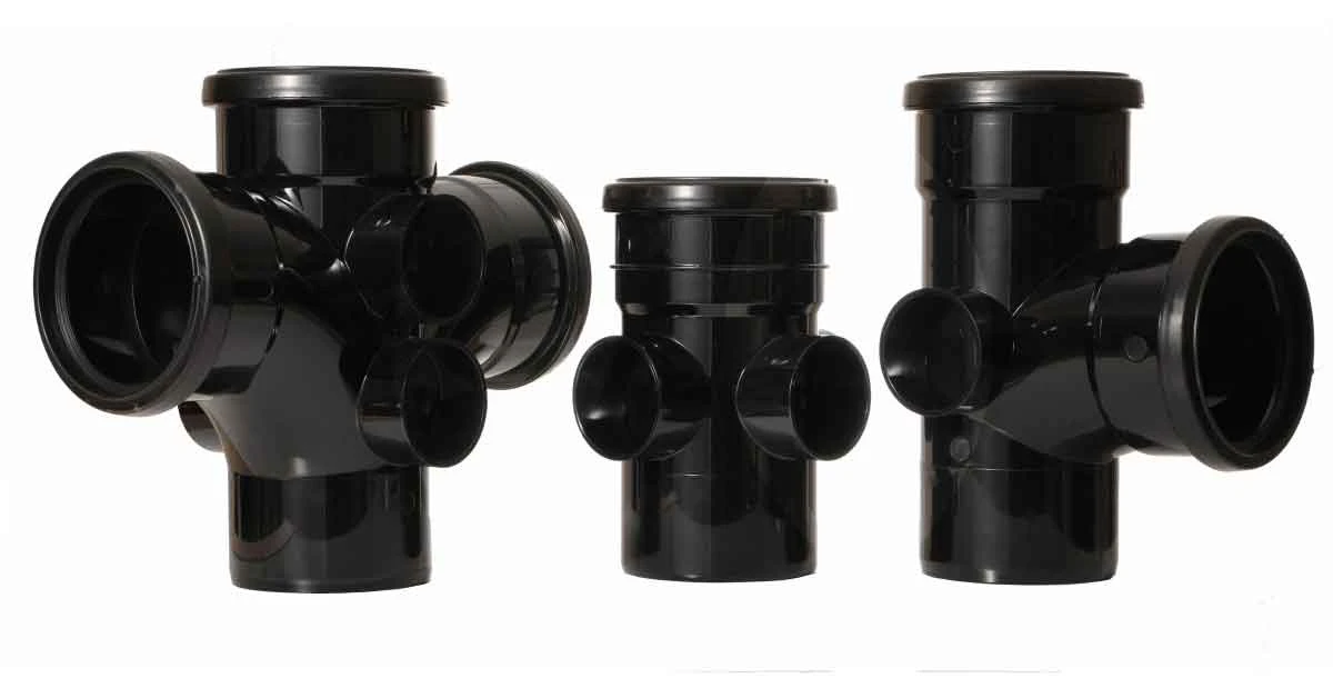 Black Soil Pipe Selection of various pipe fittings to allow connections to the main pipe.