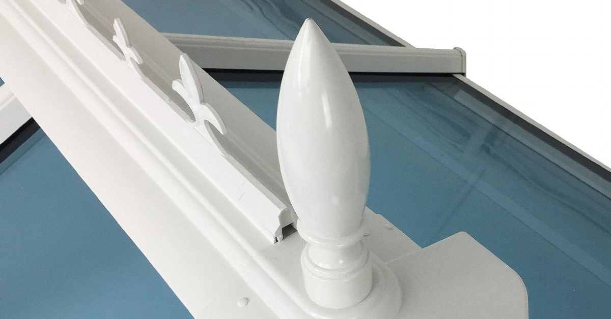 Lantern Roof With Crestings And Finials