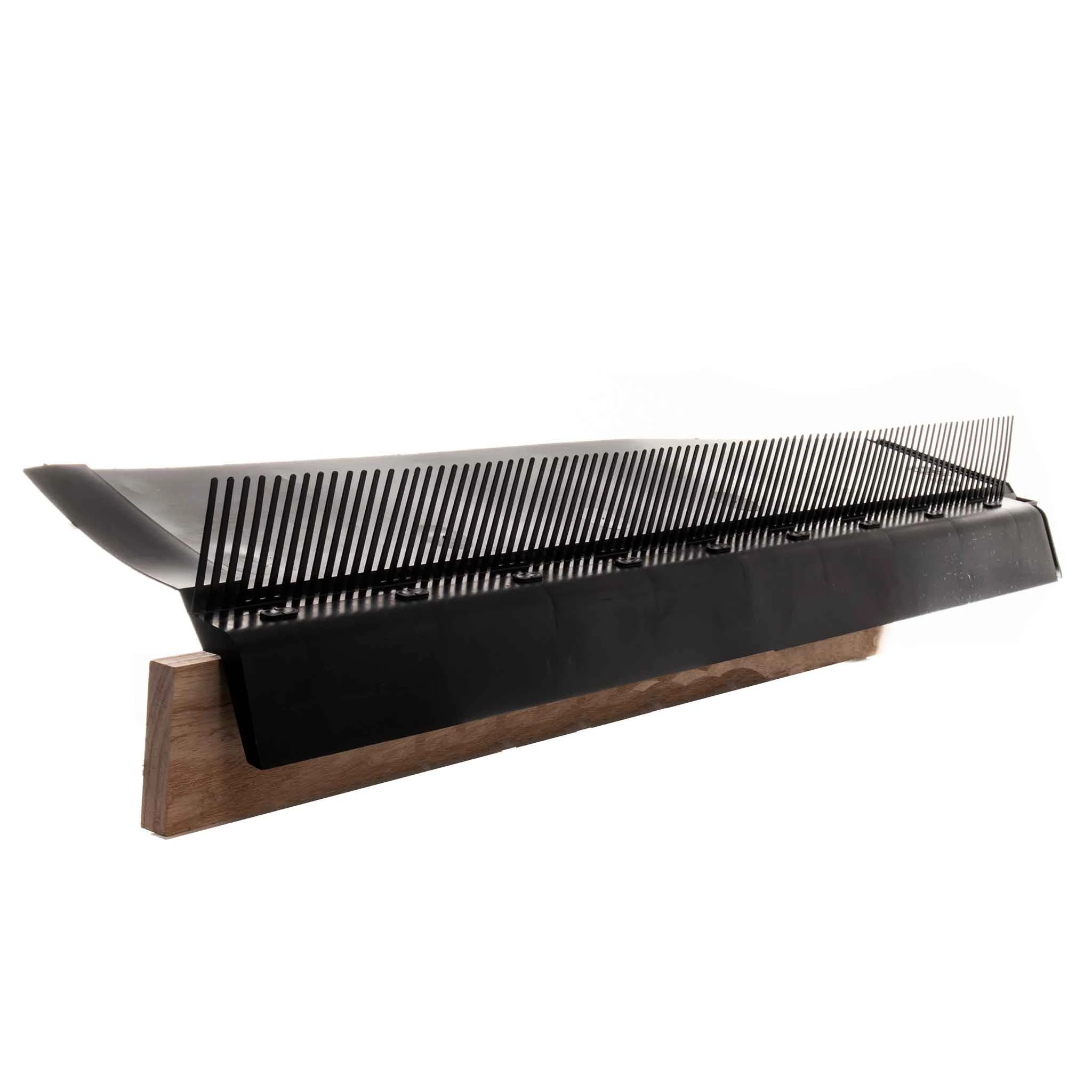 These trays fit onto the top of the fascia board. They sit on comb like prongs for ventilation